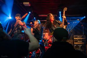 Black Steam_Platens Bar_01