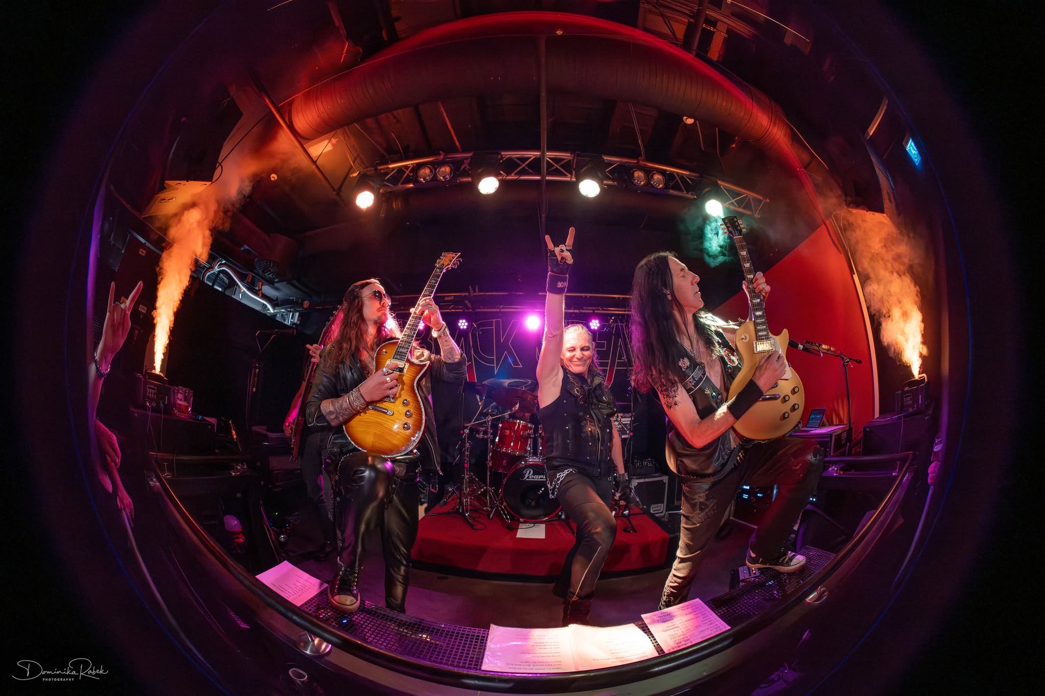 Black Steam with Evergray 01