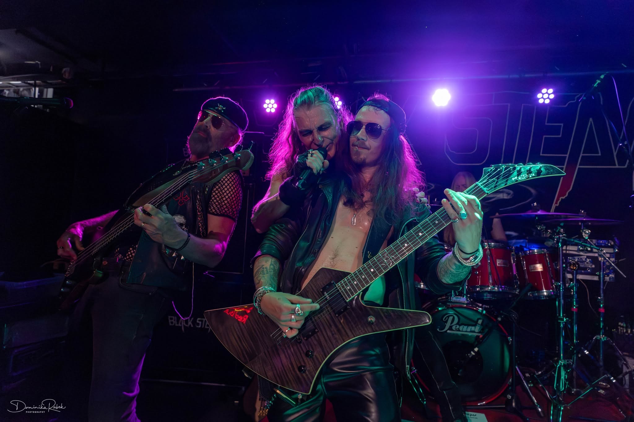 Black Steam with Evergray 15